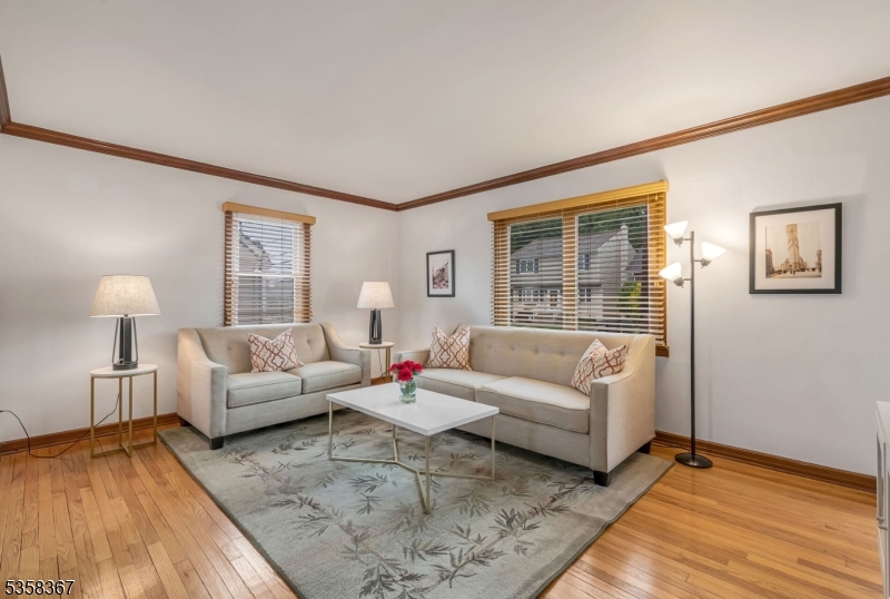42 Hobart Pl