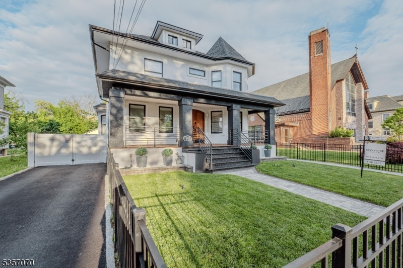 439 Union Ave
