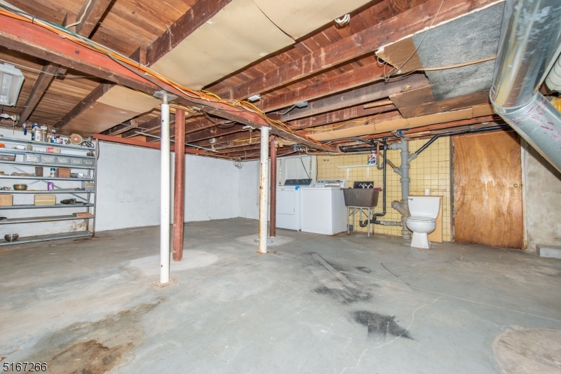 Lake Hiawatha - Residential Lease