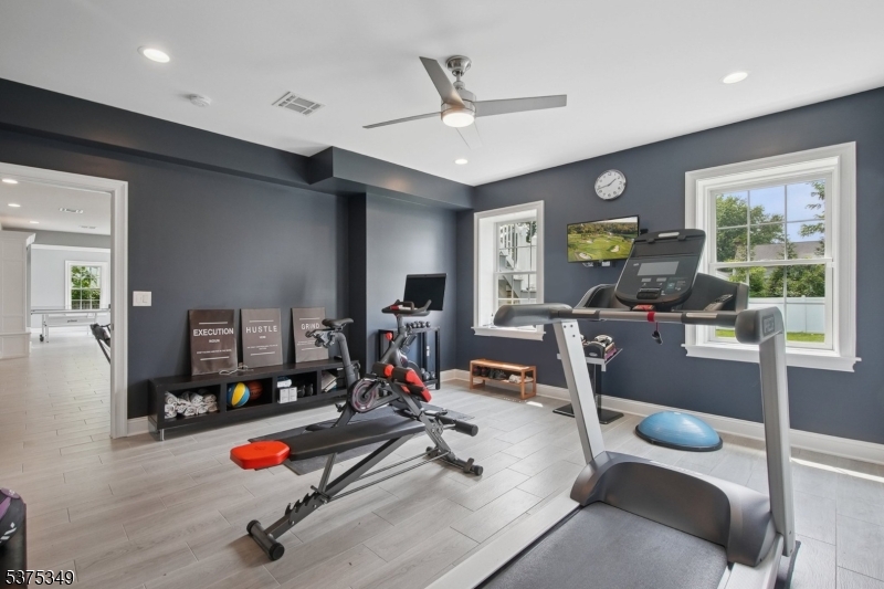 Rolling Hill - Residential