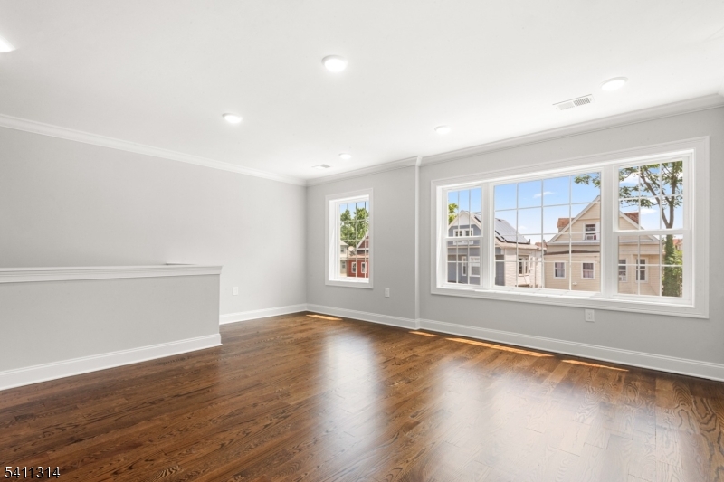 Greenwood - Residential Lease