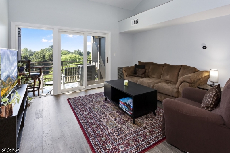 South Green I Condo - Residential Lease