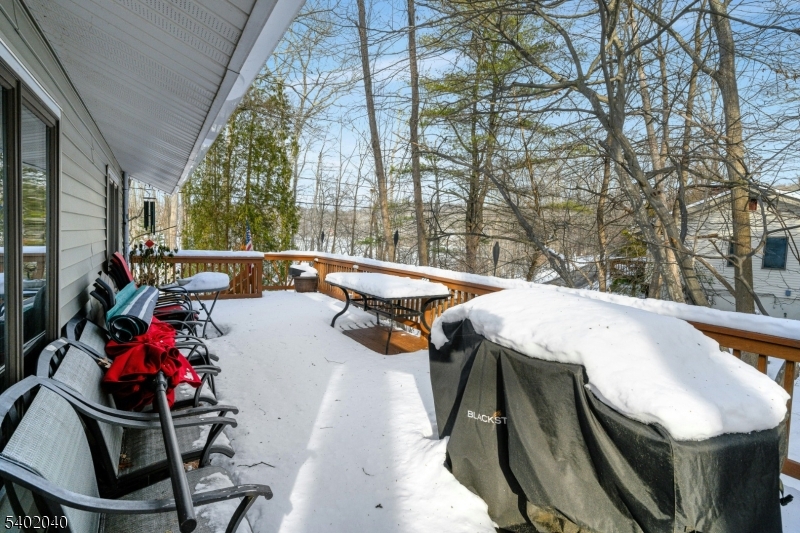 FOREST LAKES - Residential