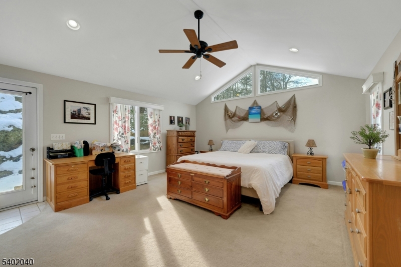 FOREST LAKES - Residential