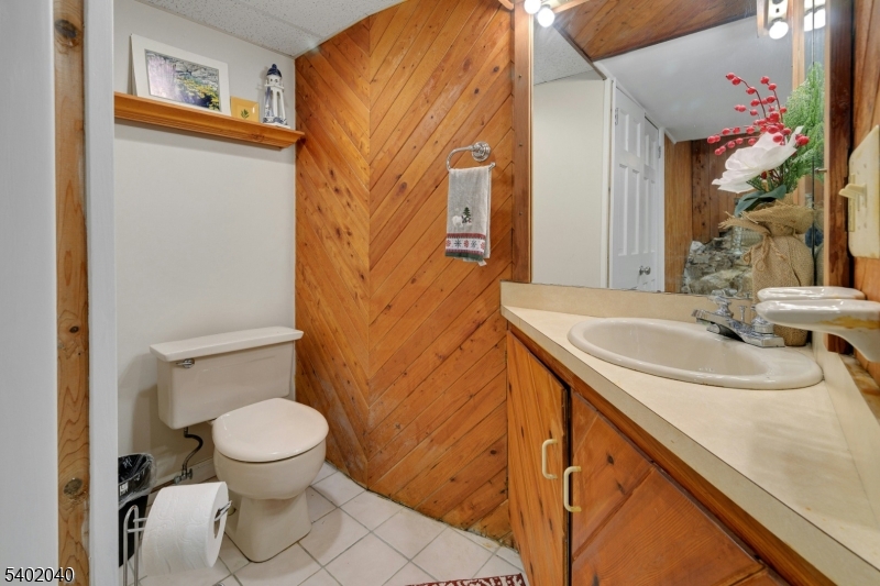 FOREST LAKES - Residential