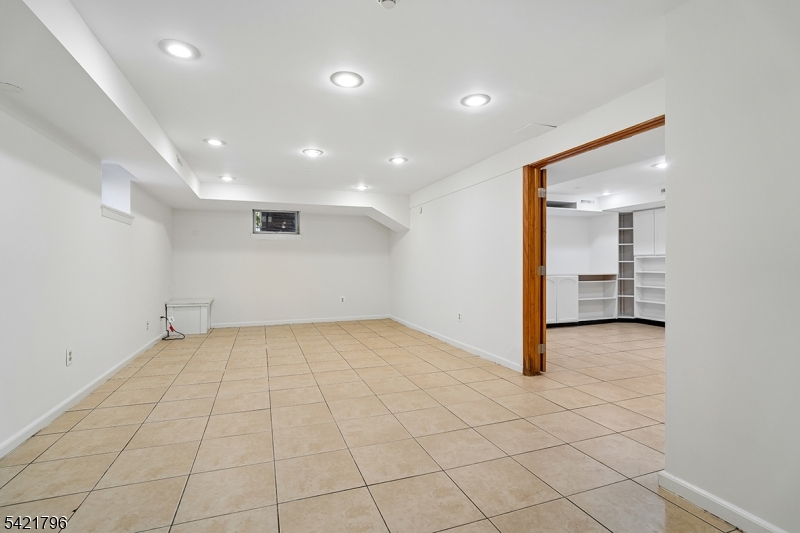 Spring Ridge - Residential