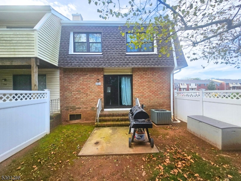 Buttercup Village - Residential