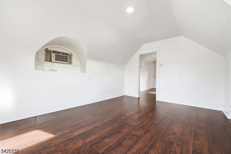 College Hill section - Residential Income