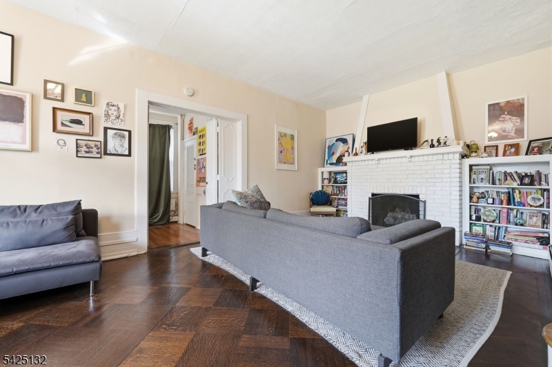 College Hill section - Residential Income