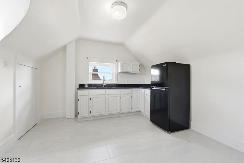 College Hill section - Residential Income