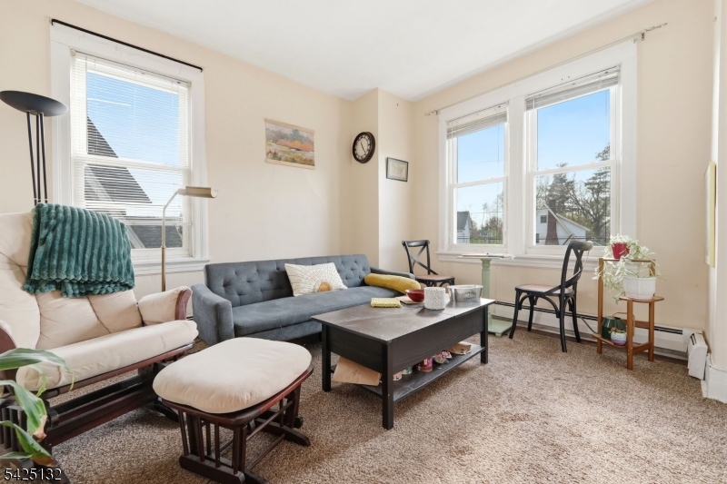 College Hill section - Residential Income