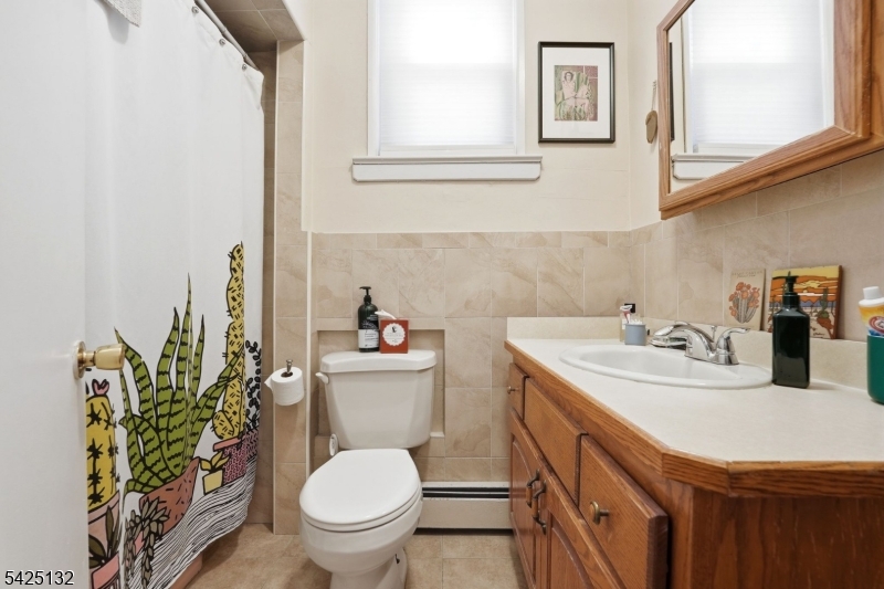 College Hill section - Residential Income