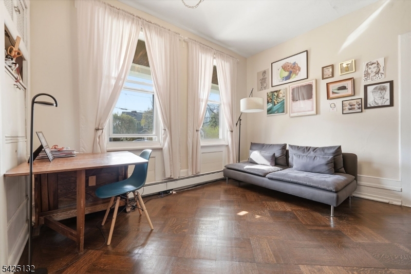 College Hill section - Residential Income