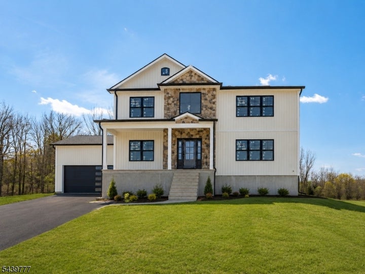 Photo 1 of 49 — 9 Emerald Dr, Hardyston Twp., NJ 07419