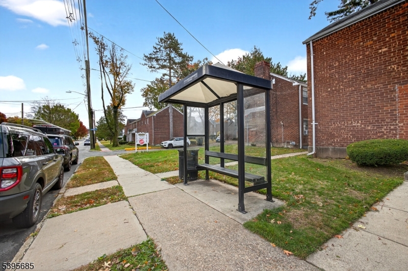 Rutherford Manor - Residential