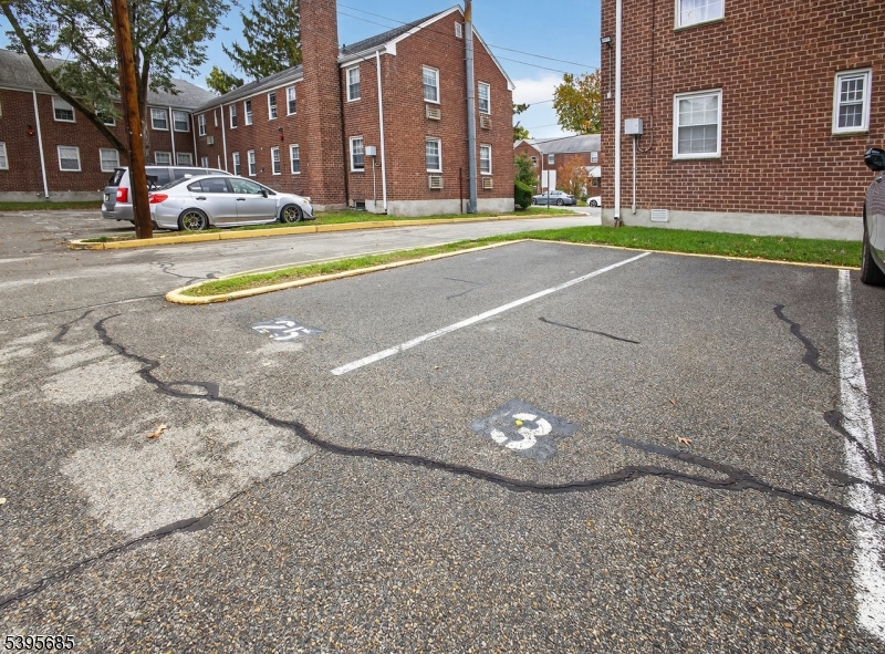 Rutherford Manor - Residential