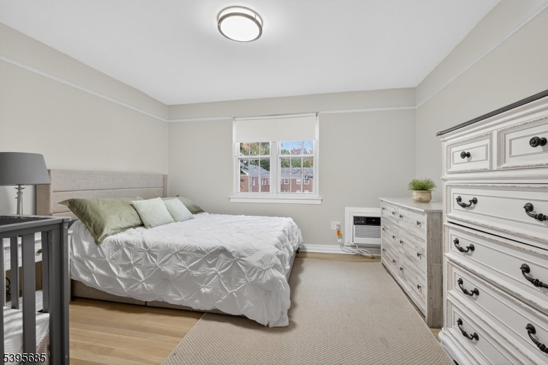 Rutherford Manor - Residential