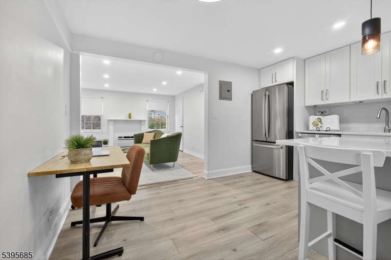 Rutherford Manor - Residential