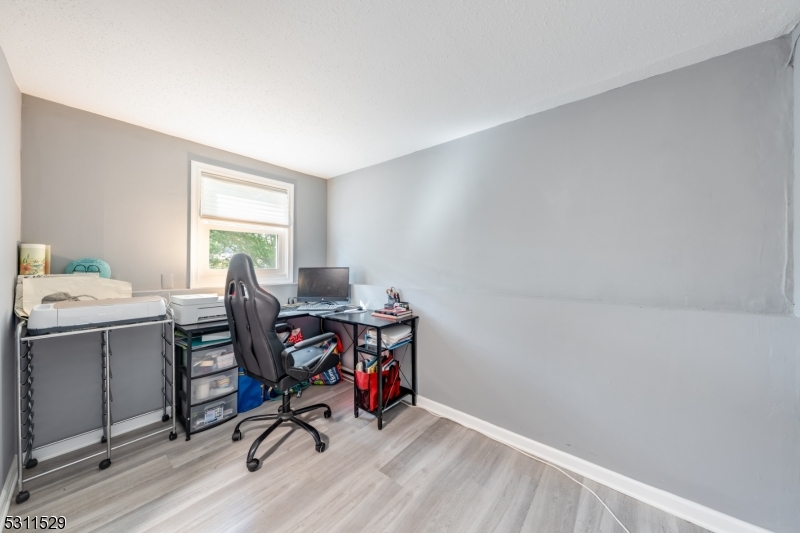 Elba Point Lake - Residential