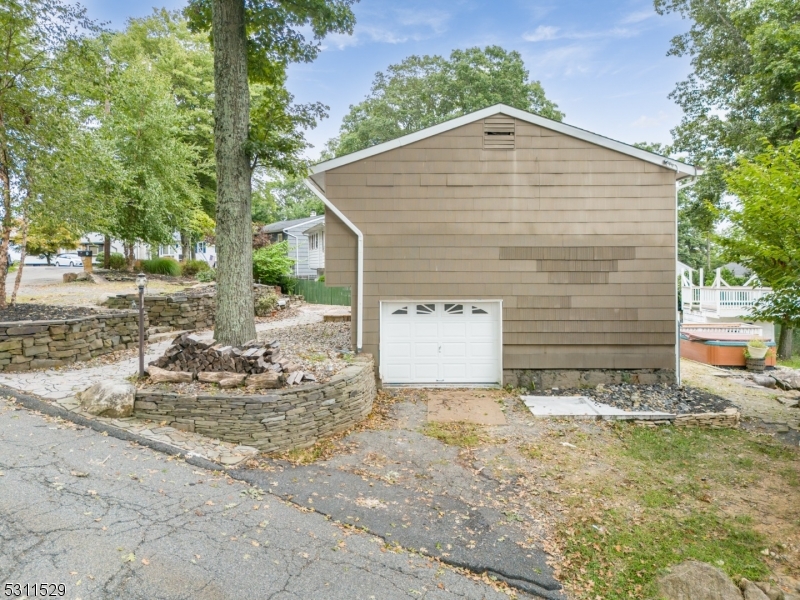 Elba Point Lake - Residential