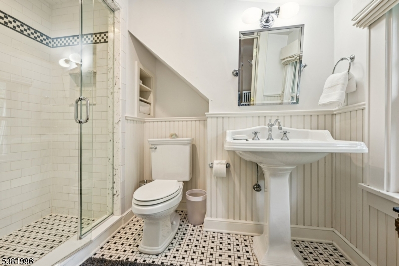 WOODFIELD ESTATES - Residential