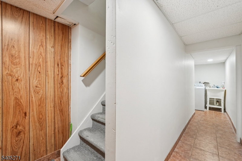 Laurel Woods - Residential