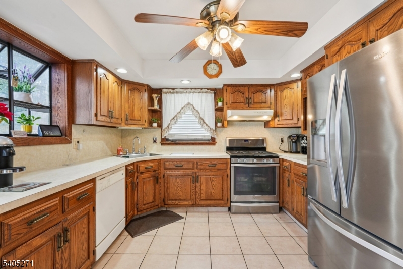 Laurel Woods - Residential