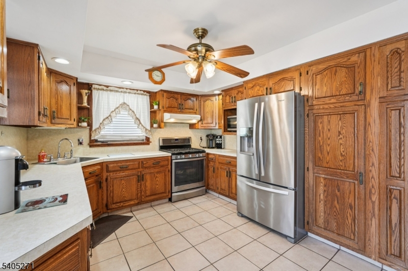 Laurel Woods - Residential