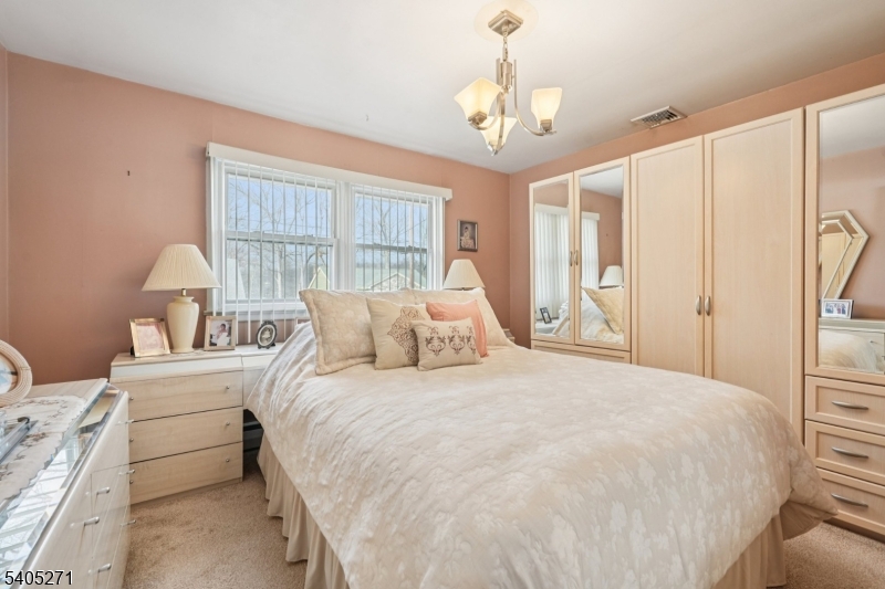 Laurel Woods - Residential