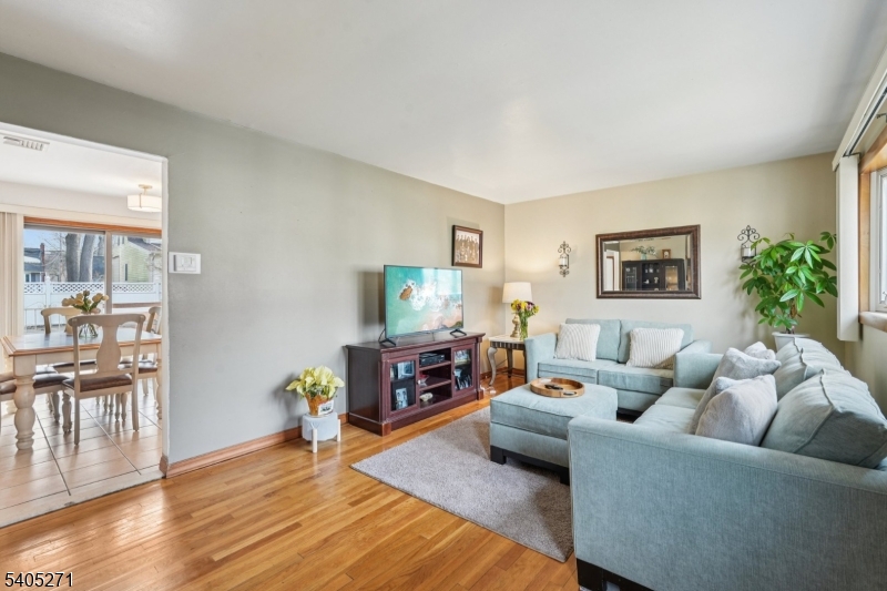 Laurel Woods - Residential