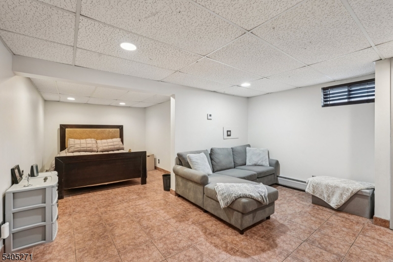 Laurel Woods - Residential