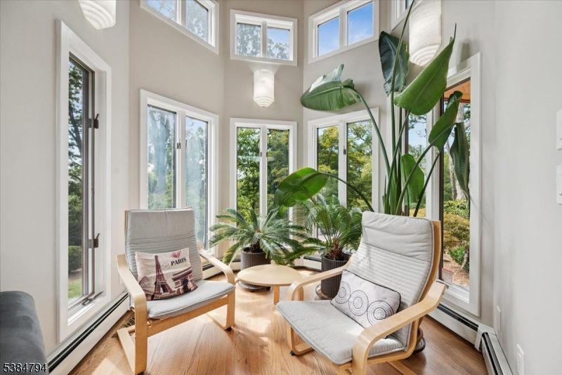 Bridgewater Twp., New Jersey 08807, United States, 3 Bedrooms Bedrooms, ,3 BathroomsBathrooms,Residential,Pending,210470