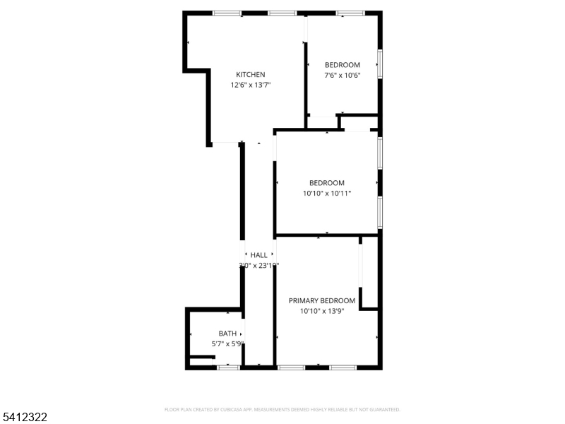 Main image without alt text