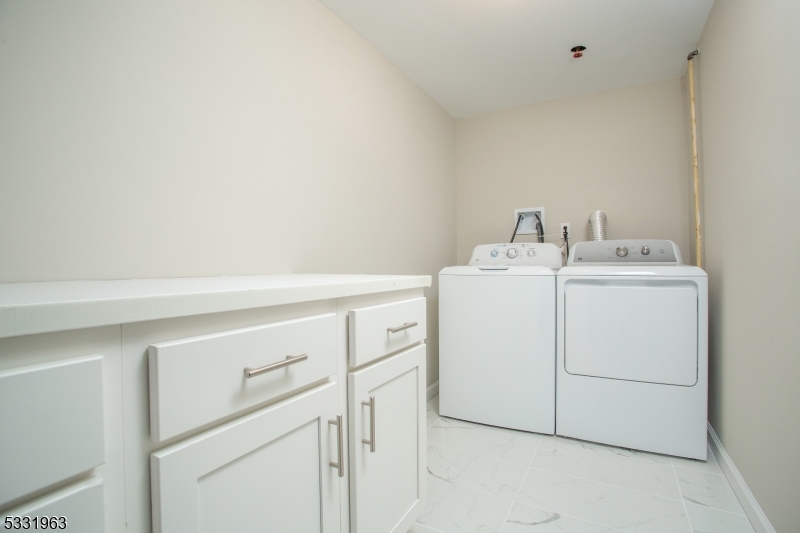 Lake Parsippany - Residential