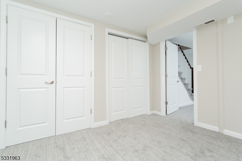 Lake Parsippany - Residential