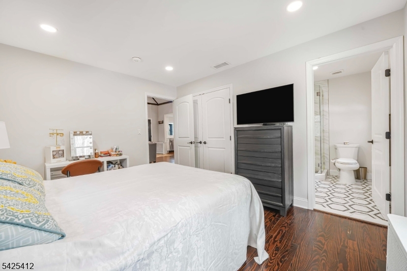 Packanack Lake - Residential