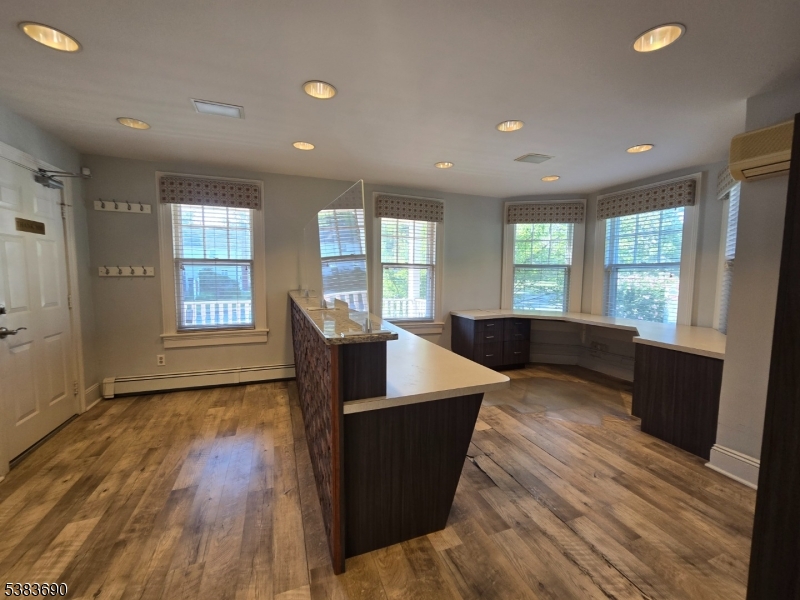 In-Town - Commercial Sale