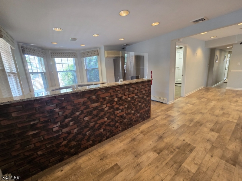 In-Town - Commercial Sale