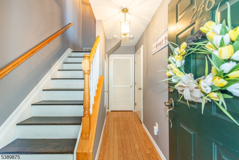 Summit Falls - Residential