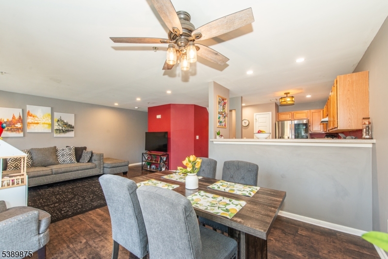 Summit Falls - Residential