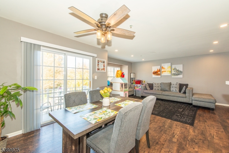 Summit Falls - Residential