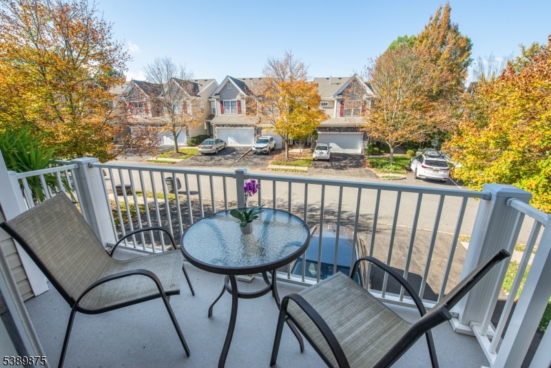 Summit Falls - Residential