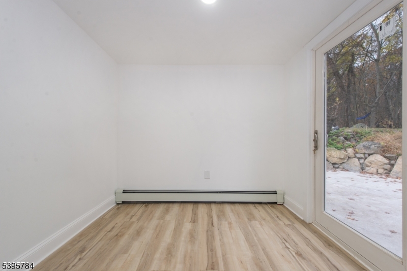 Gordon Lakes - Residential