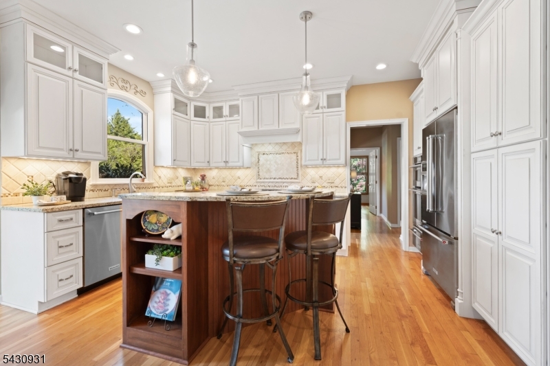 Country Classics - Residential