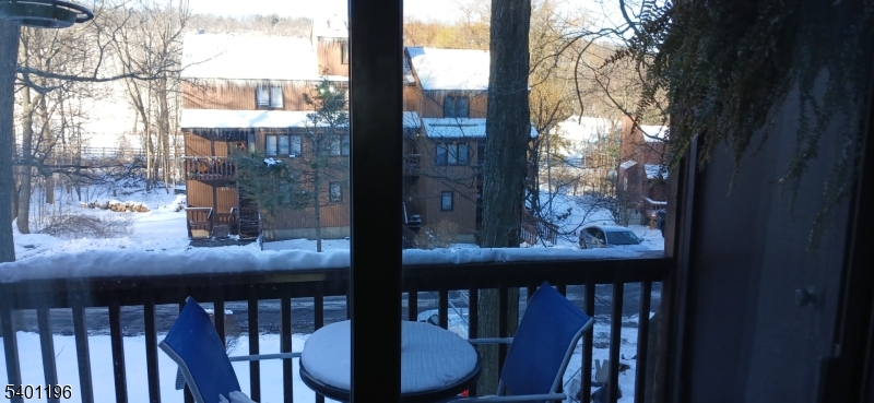 Hidden Valley - Residential Lease