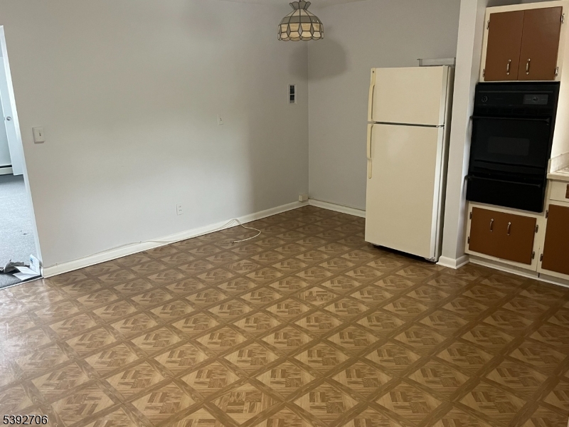 Verona Manor - Residential Lease