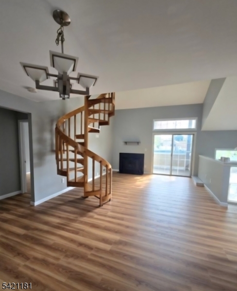 The Pointe at Galloping Hil - Residential