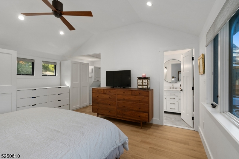 Lake Mhawk - Residential