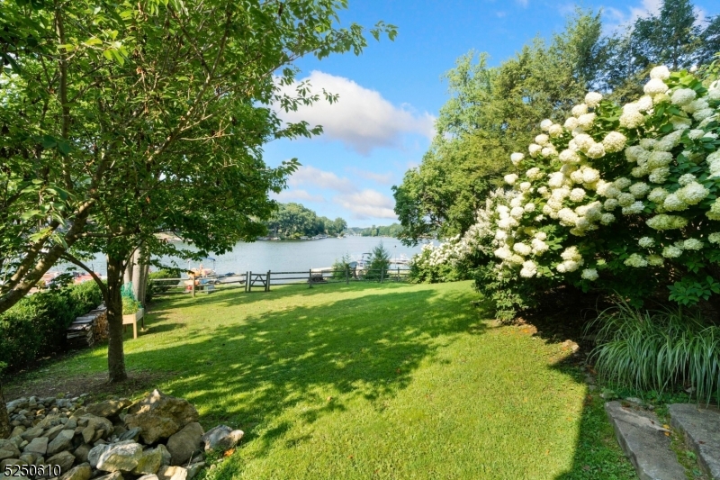 Lake Mhawk - Residential