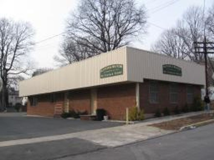 Newer Luxury Boutique Building in the the heart of Downtown! This 2 bedroom 2 full bath with with a bonus office nook features an eat in Kitchen features granite counter tops, stainless steel appliances & custom 42 inch cabinets.  Gleaming hardwood floors throughout. This unit also has exposed brick everywhere!  Full size washer & dryer in the unit.  The building also boast a exclusive parking lot with assigned parking & private elevator.  This unit  is situated on the Main Street side of the building which allows allows great views on downtown.  Directly across the street and in view form your unit  is the pedestrian hub of Division Street.  Enjoy the convenience of living downtown  You can walk to all the shops and great restaurants Somerville has to offer. Train to NYC is located just a 1/2  block away.    This building is truly one of a kind and a must see!